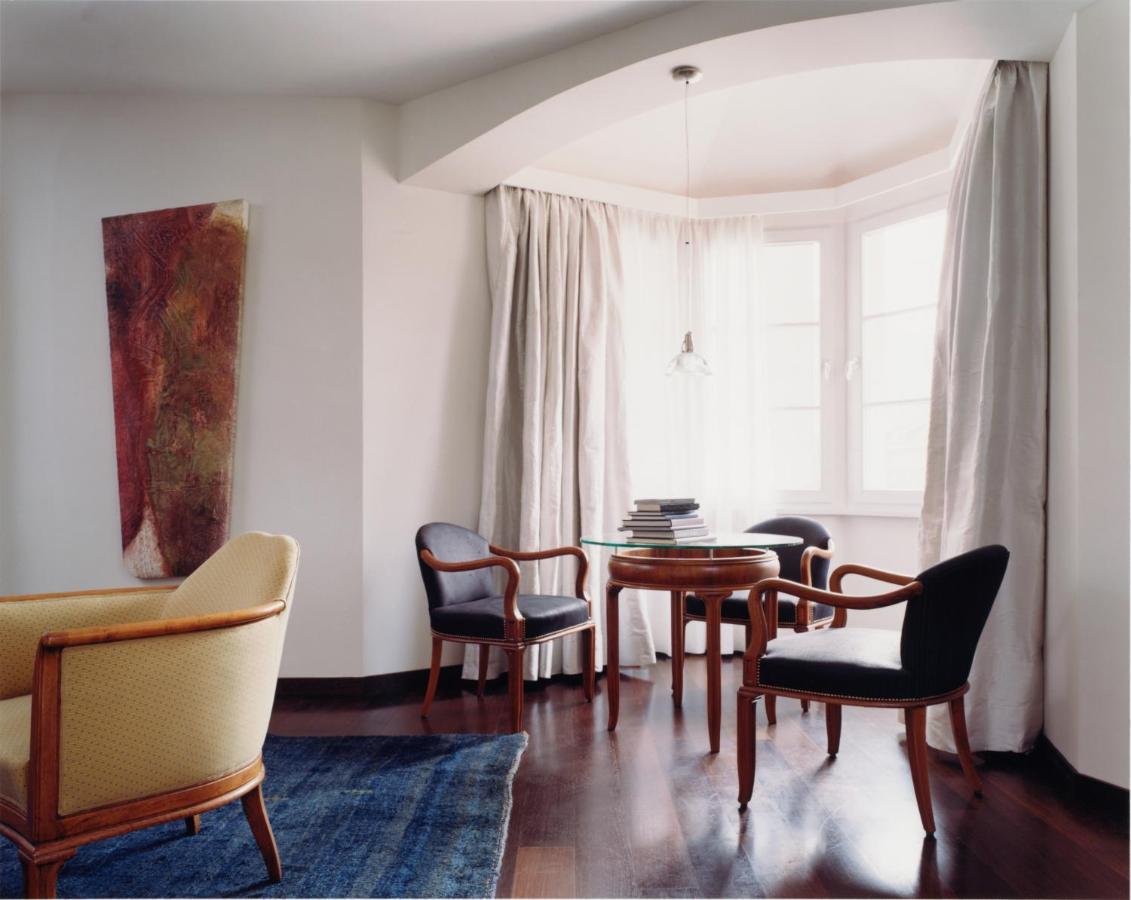 Hotel Greif, A Member Of Design Hotels Болзано Екстериор снимка