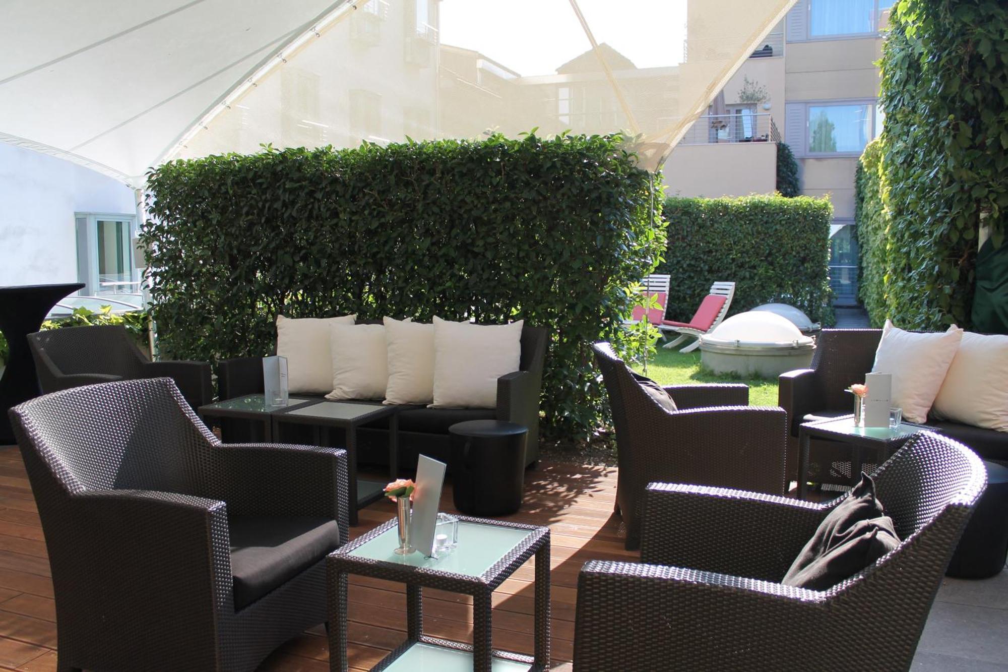 Hotel Greif, A Member Of Design Hotels Болзано Екстериор снимка