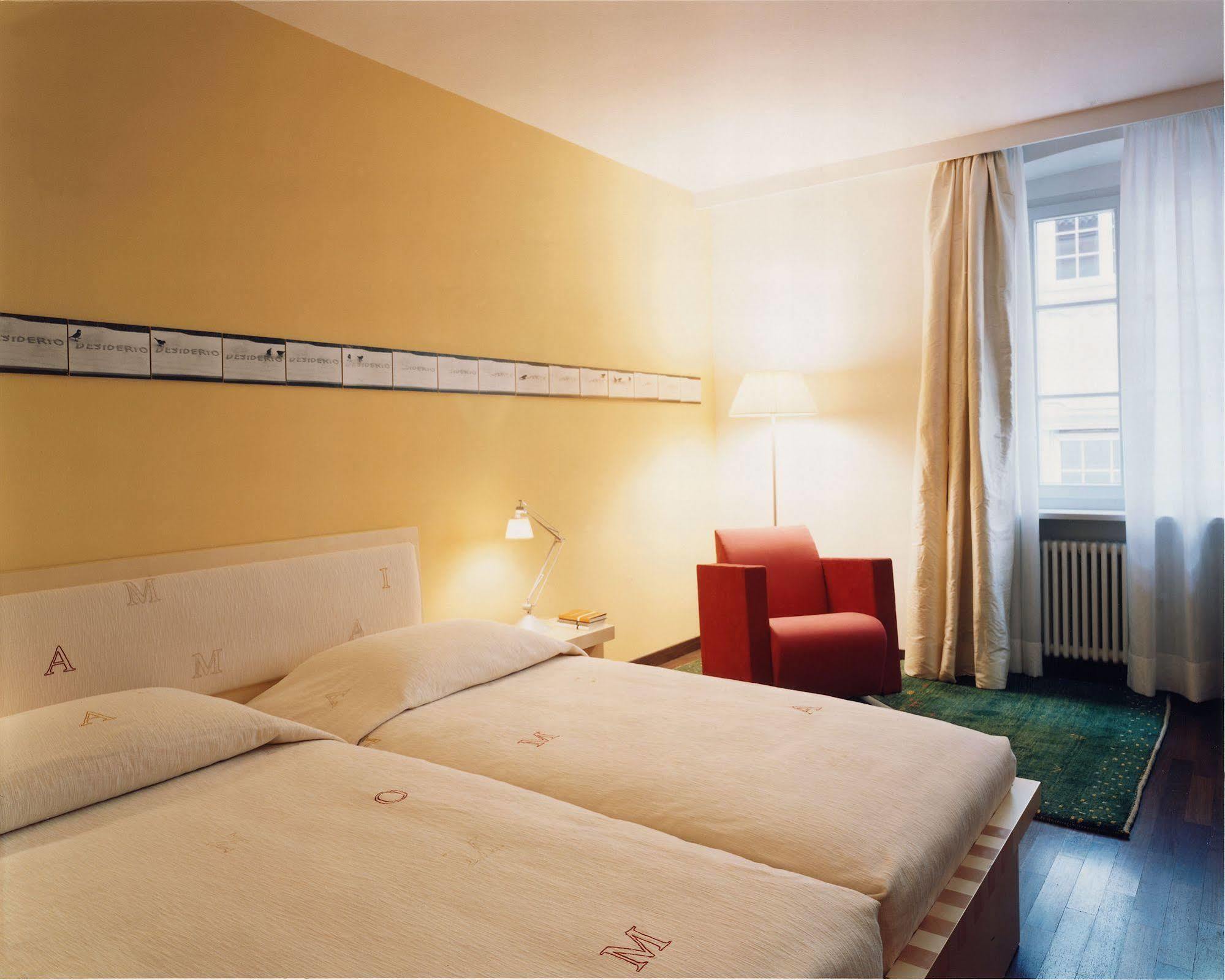 Hotel Greif, A Member Of Design Hotels Болзано Екстериор снимка