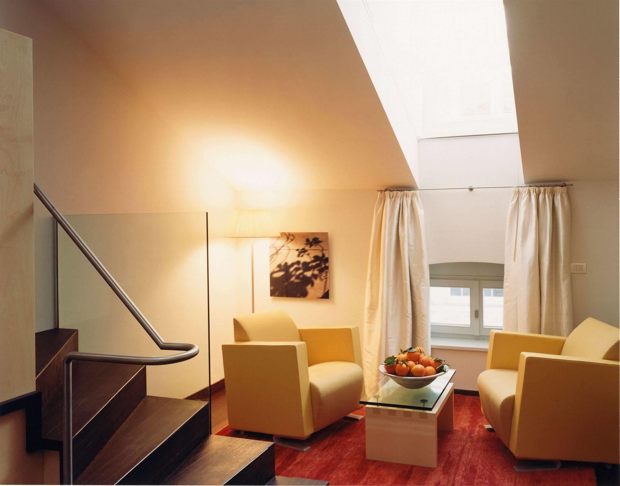 Hotel Greif, A Member Of Design Hotels Болзано Екстериор снимка