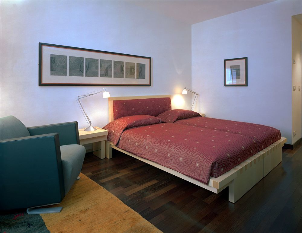Hotel Greif, A Member Of Design Hotels Болзано Екстериор снимка